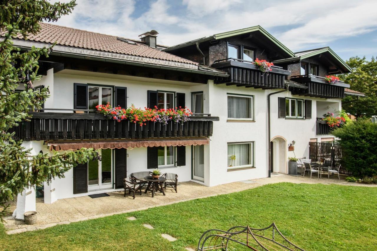 Gaestehaus Schmid Hotel Oberstaufen Exterior photo